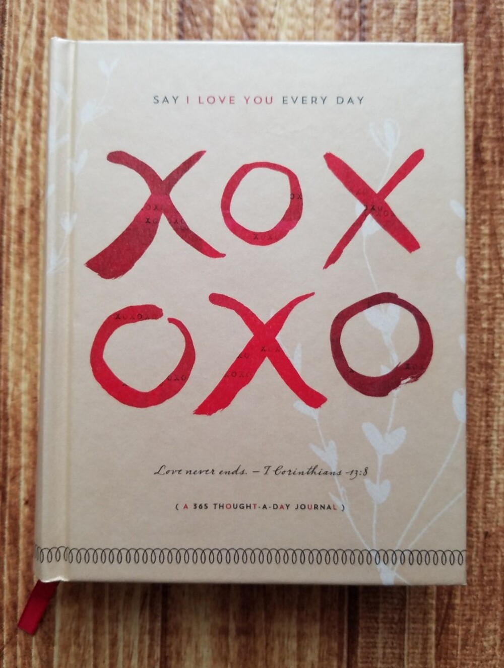 XOXOXO Journal: Say I Love You Everyday - 365 Day Guided Journal Ellie Claire